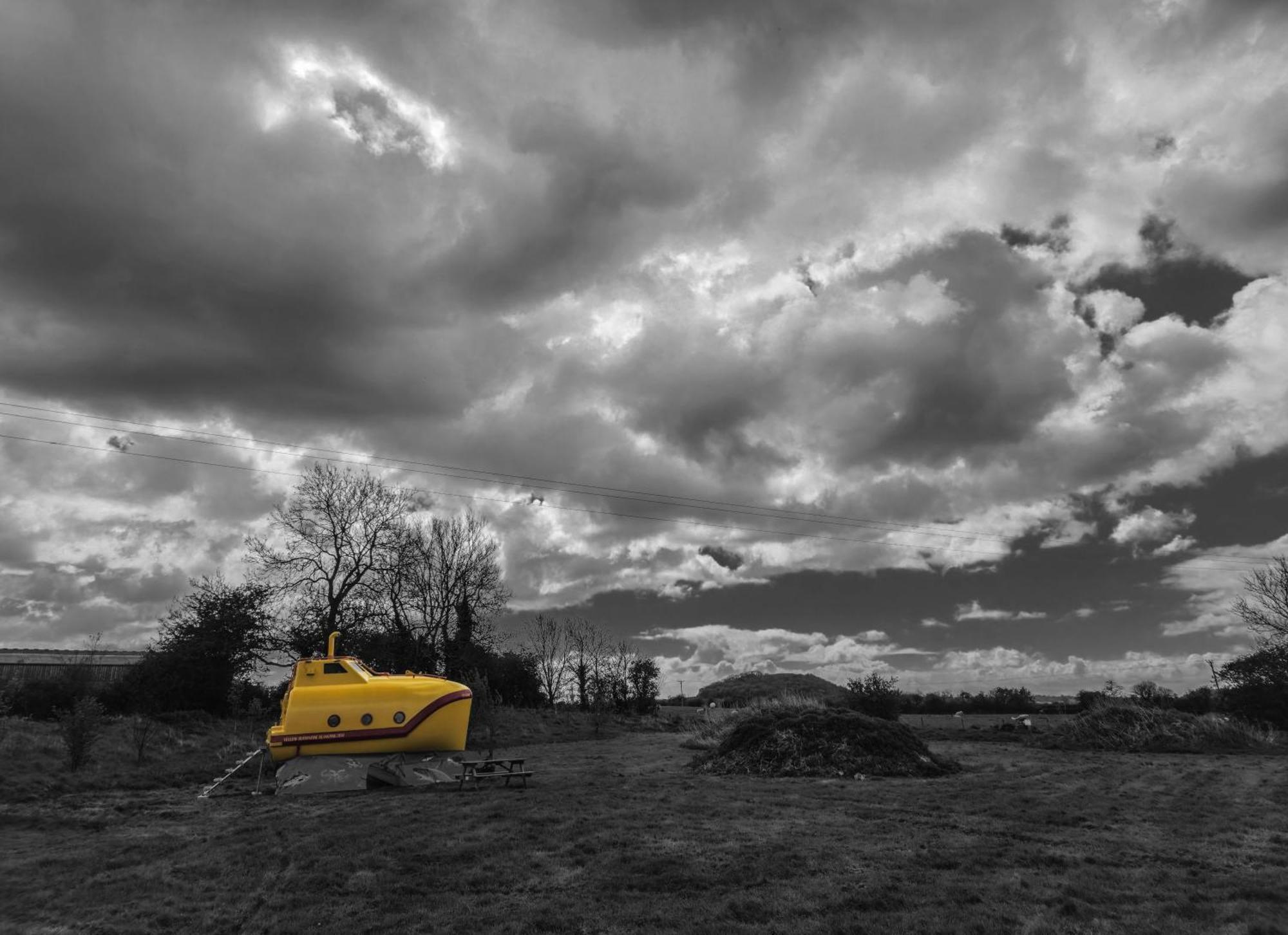 The Yellow Submarine Cheddar Dış mekan fotoğraf